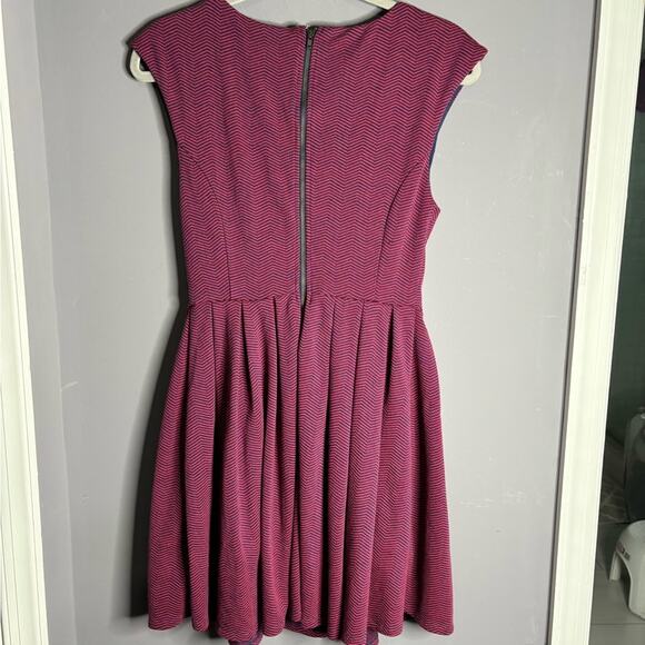 Cooperative Purple Striped Sleeveless A Line Lined Dress Exposed Zipper Sz 2 - Picture 6 of 7